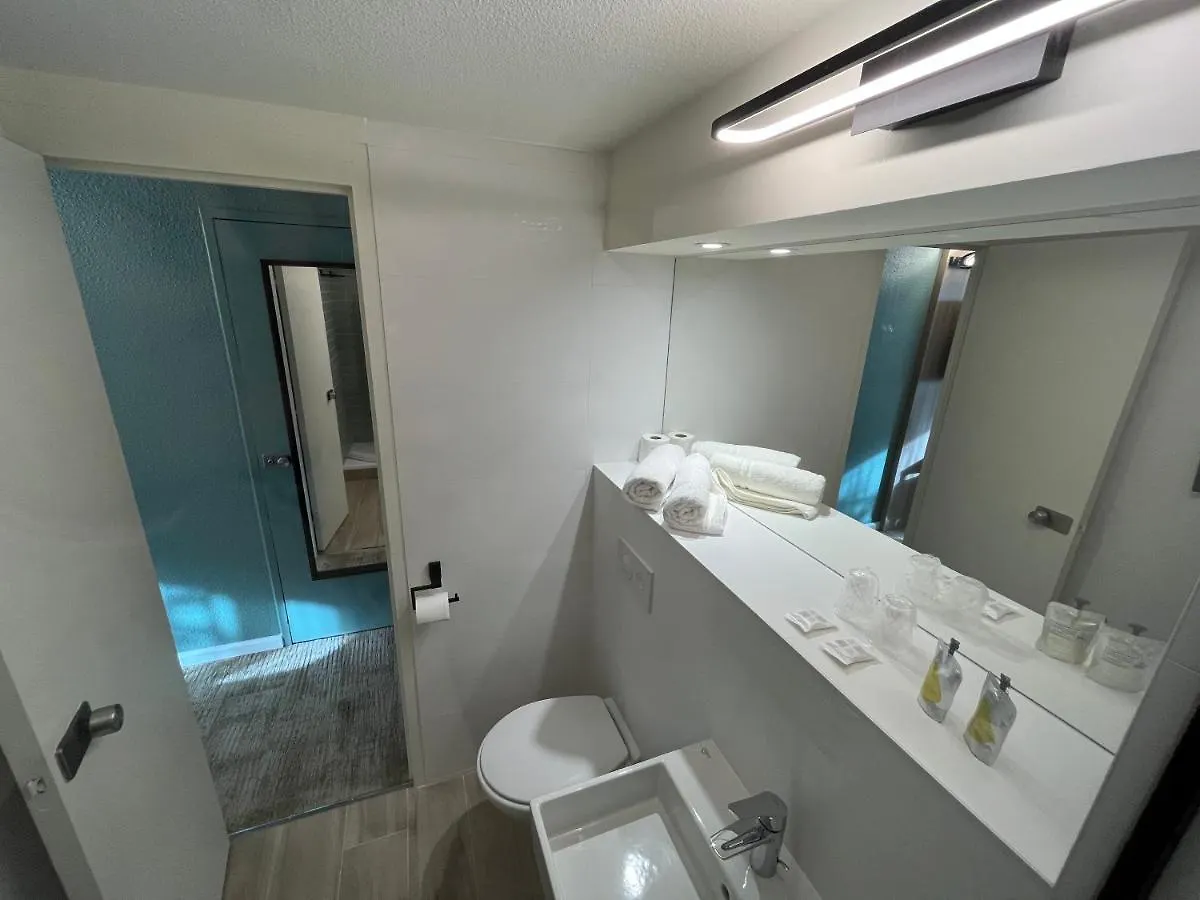 Otel Kyriad Aeroport Marseille Vitrolles